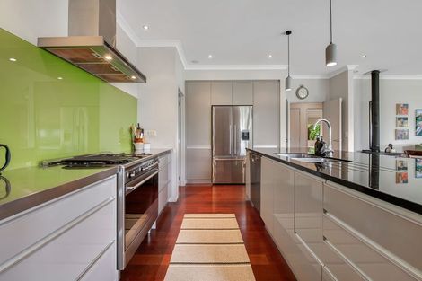 Photo of property in 69a Pipitiwai Drive, Helensville, Kaukapakapa, 0871