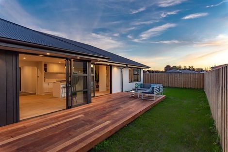 Photo of property in 13 Sarikei Avenue, Northwood, Christchurch, 8051