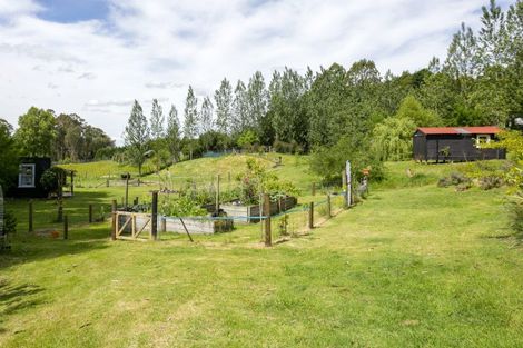 Photo of property in 1/142 Mapara Road, Acacia Bay, Taupo, 3385