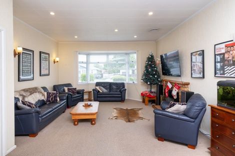 Photo of property in 7 Mill Road, Clive, 4102