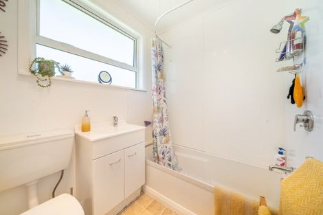 Photo of property in 72 Gordon Street, Avalon, Lower Hutt, 5011