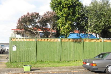 Photo of property in 4 Olive Street, Manurewa, Auckland, 2102