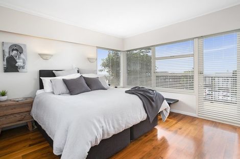 Photo of property in 104 Aberdeen Road, Campbells Bay, Auckland, 0620