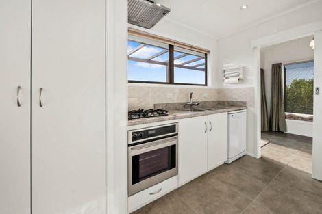 Photo of property in 2 Thackeray Place, Owhata, Rotorua, 3010