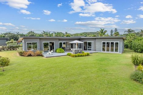 Photo of property in 4 Coral Place, Matapouri, Whangarei, 0173