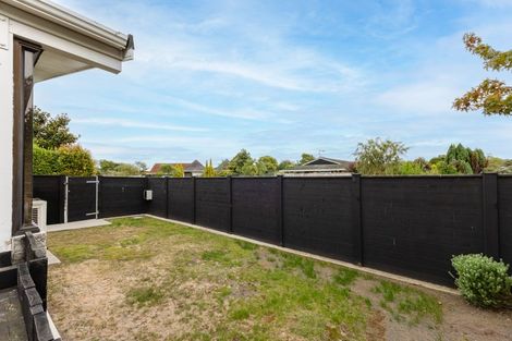 Photo of property in 34a Rewarewa Crescent, Waikanae, 5036