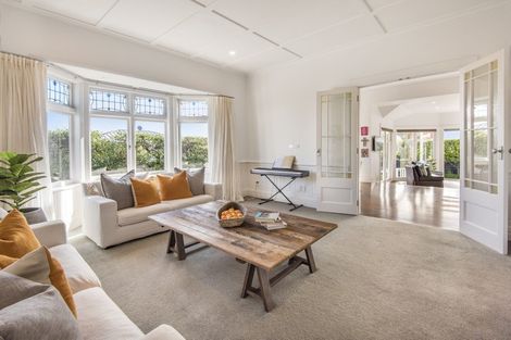 Photo of property in 242 Lake Road, Hauraki, Auckland, 0622