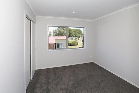 Photo of property in 1/11 Crosher Place, Silverdale, Hamilton, 3216