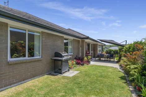 Photo of property in 37 Rochfort Crescent, Pyes Pa, Tauranga, 3112