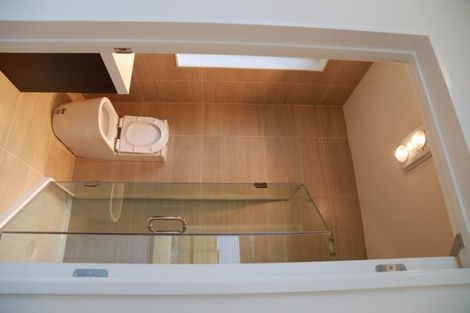 Photo of property in 4 Tawa Place, Orewa, 0931