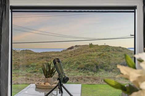 Photo of property in 972 Papamoa Beach Road, Papamoa Beach, Papamoa, 3118