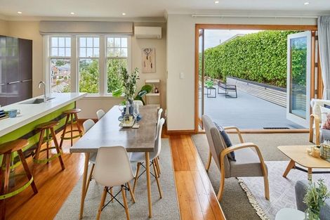 Photo of property in 110 Wexford Road, Miramar, Wellington, 6022