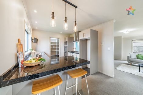 Photo of property in 14a Glen Road, Stokes Valley, Lower Hutt, 5019