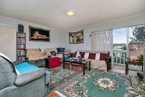 Photo of property in 2b Mcentee Road, Waitakere, Auckland, 0816