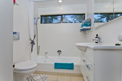 Photo of property in 128 Arran Road, Browns Bay, Auckland, 0630