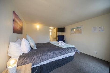 Photo of property in 2 Lakefront Drive, Te Anau, 9600