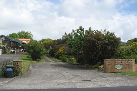 Photo of property in 896 Whangaparaoa Road, Manly, Whangaparaoa, 0930