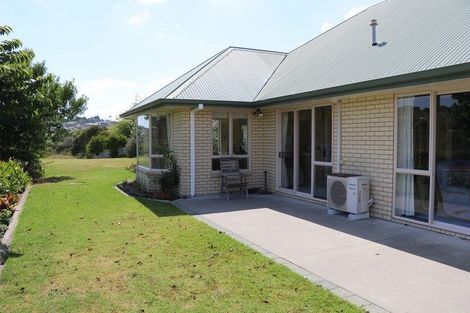 Photo of property in 61 Athfield Drive, Bethlehem, Tauranga, 3110