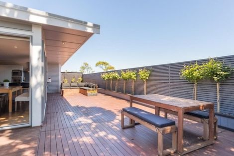 Photo of property in 29 Kiriwai Road, Paremata, Porirua, 5024