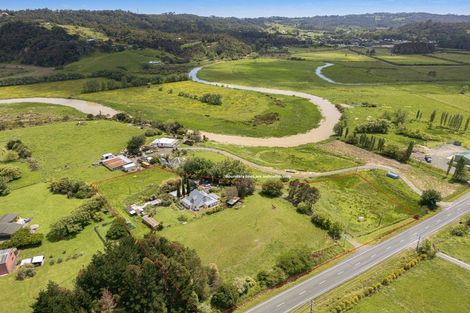 Photo of property in 717 Kaipara Coast Highway, Kaukapakapa, 0871