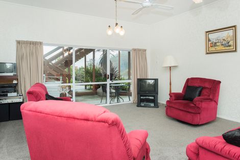 Photo of property in 60 Sunvale Crescent, Whataupoko, Gisborne, 4010