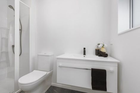 Photo of property in 38a Cambridge Terrace, Waiwhetu, Lower Hutt, 5010