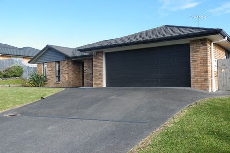 Photo of property in 12 Barwick Place, Stanmore Bay, Whangaparaoa, 0932