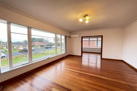 Photo of property in 10 Richards Avenue, Papatoetoe, Auckland, 2025