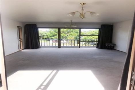 Photo of property in 4 Montclair Rise, Browns Bay, Auckland, 0630
