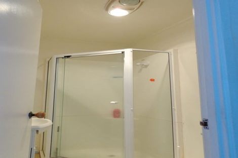 Photo of property in 3/81a Pakuranga Road, Pakuranga, Auckland, 2010