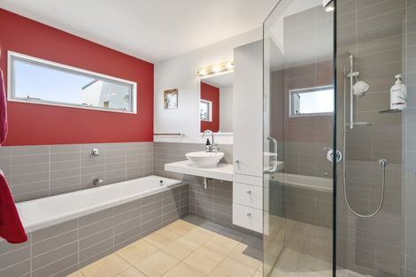 Photo of property in 14 Branksome Place, Aokautere, Palmerston North, 4471