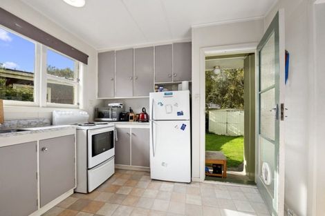 Photo of property in 25a Deller Grove, Silverstream, Upper Hutt, 5019