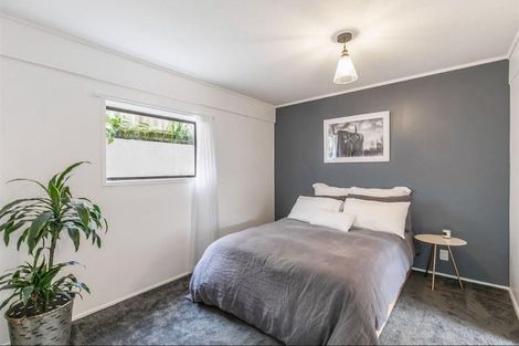 Photo of property in 1/12a Rossmore Terrace, Murrays Bay, Auckland, 0630