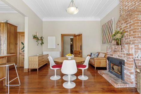 Photo of property in 62 Gilbert Street, New Plymouth, 4310