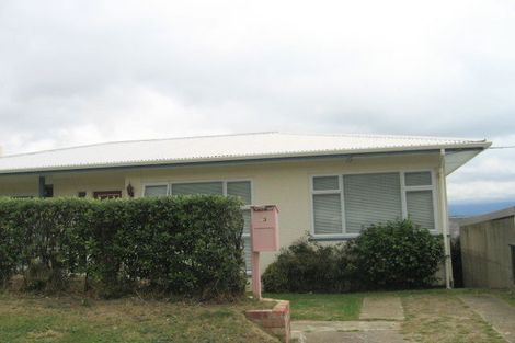 Photo of property in 75 View Road, Houghton Bay, Wellington, 6023