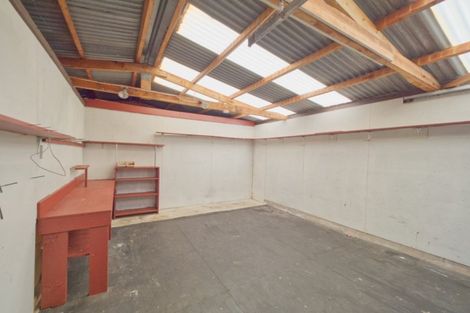 Photo of property in 20 Sullivan Avenue, Mangere Bridge, Auckland, 2022