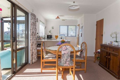 Photo of property in 14 George Street, Dannevirke, 4930