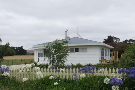 Photo of property in 12 Beach Road, Porangahau, 4293