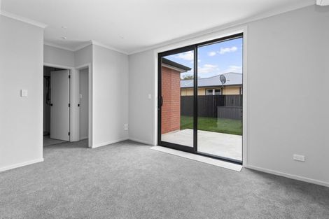 Photo of property in 2/4 Carey Street, Maeroa, Hamilton, 3200
