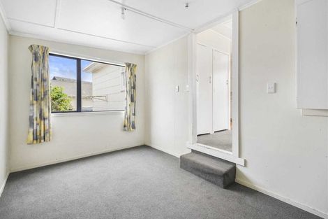 Photo of property in 5 Denz Street, Maeroa, Hamilton, 3200