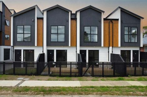 Photo of property in 6/2 Anthony Place, Pakuranga, Auckland, 2010