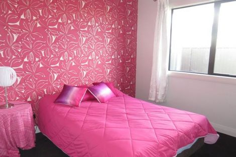 Photo of property in 8 Crabbe Place, Cromwell, 9310