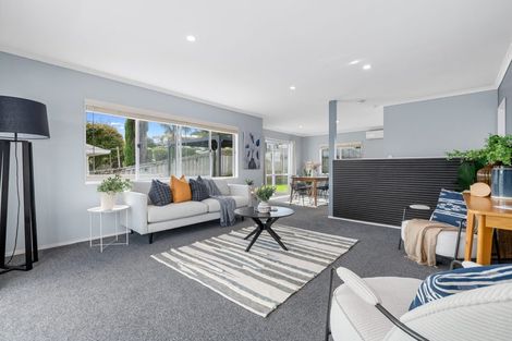 Photo of property in 9 Whitby Place, Welcome Bay, Tauranga, 3112
