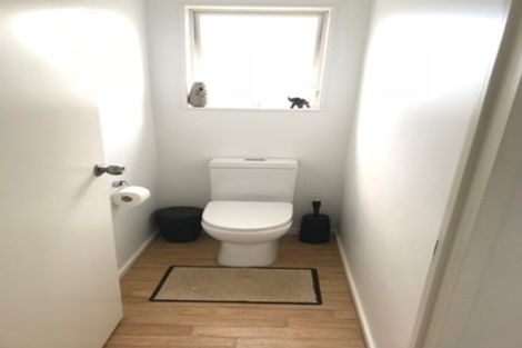 Photo of property in 1a Gazelle Avenue, Beach Haven, Auckland, 0626