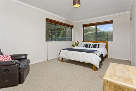 Photo of property in 21a Cliff Road, Torbay, Auckland, 0630