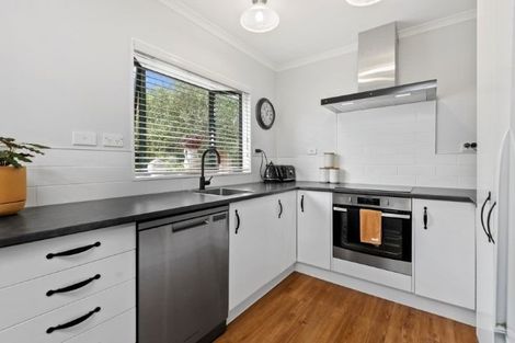 Photo of property in 8b Resolution Road, Welcome Bay, Tauranga, 3112