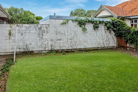 Photo of property in 2/170 Waimairi Road, Ilam, Christchurch, 8041