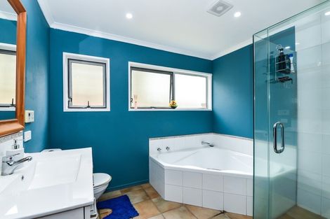 Photo of property in 5 Mcinnes Place, Queenwood, Hamilton, 3210