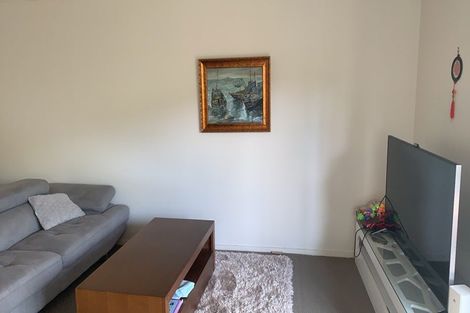 Photo of property in 1/112 Seaview Road, Glenfield, Auckland, 0629