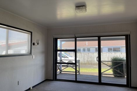 Photo of property in 9 Sheralee Place, Bucklands Beach, Auckland, 2014